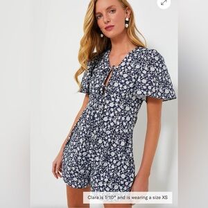 HYACINTH HOUSE Navy and White Floral Barnell Romper Color: Navy Size: Small